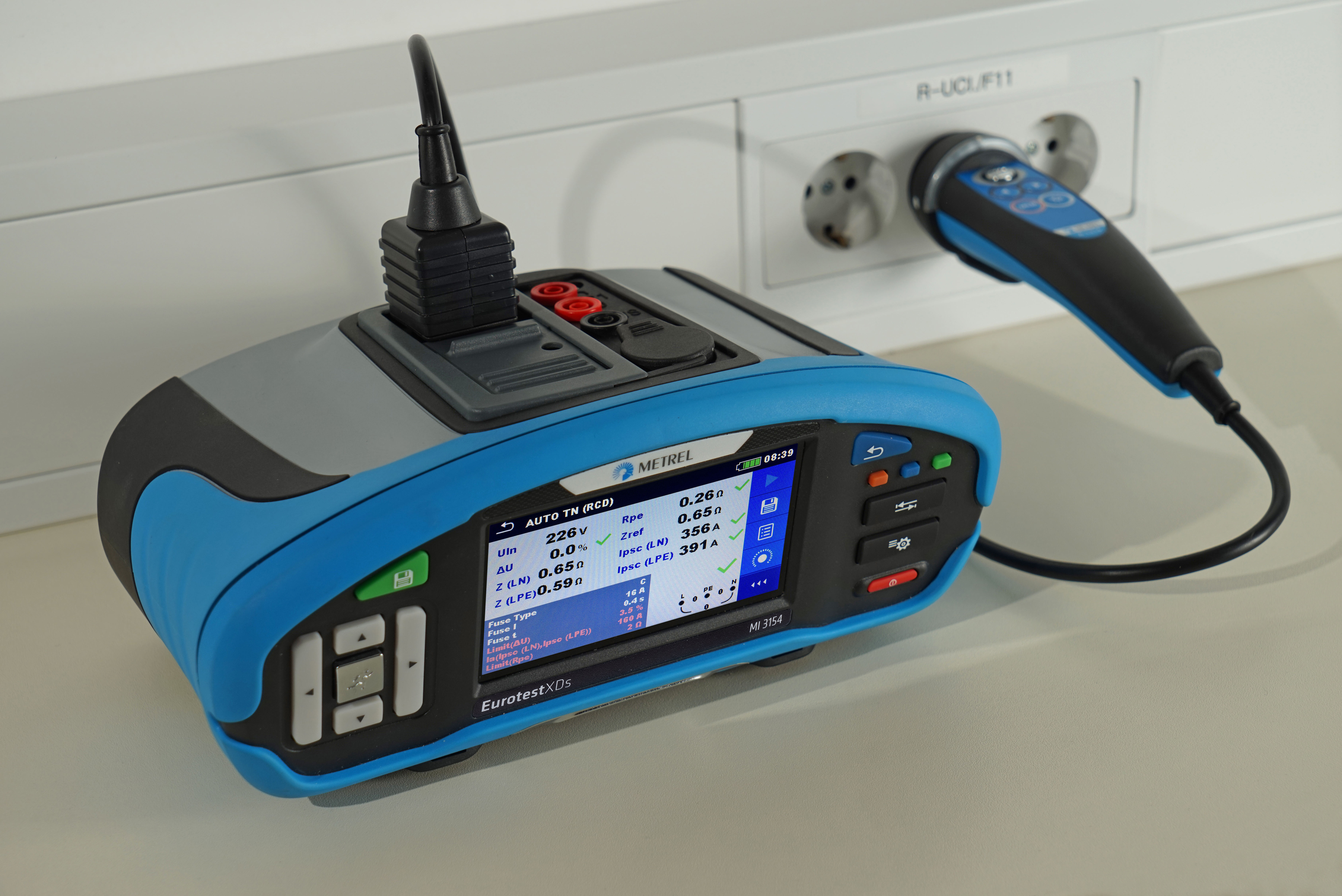 Metrel-20993398-MI-3154-Eurotest-XD-S-work